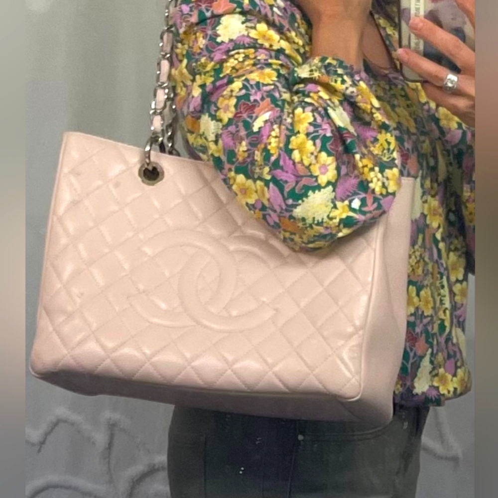 Chanel Grand Shopping Tote